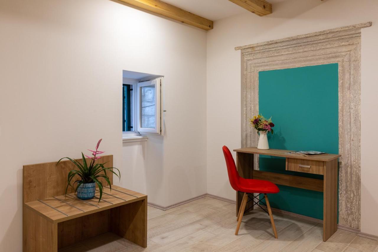 Holiday Home Anamarija ツァヴタット エクステリア 写真